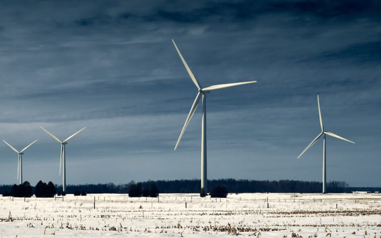 Erneuerbare Energien Deutschland 2026 – Windräder in der Landschaft